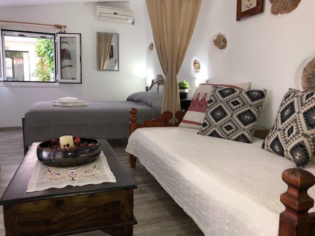 Little Cottage Athena Bagian luar foto